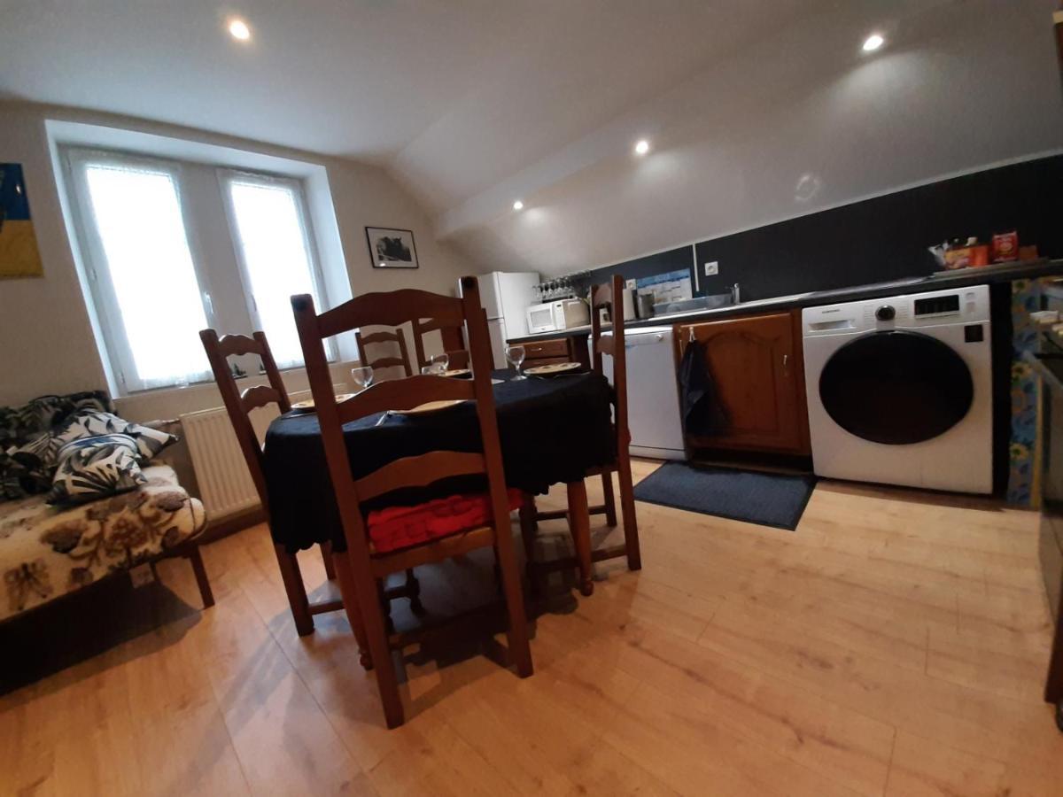 Le Deux Gaulle Apartment Le Mele-sur-Sarthe Bagian luar foto